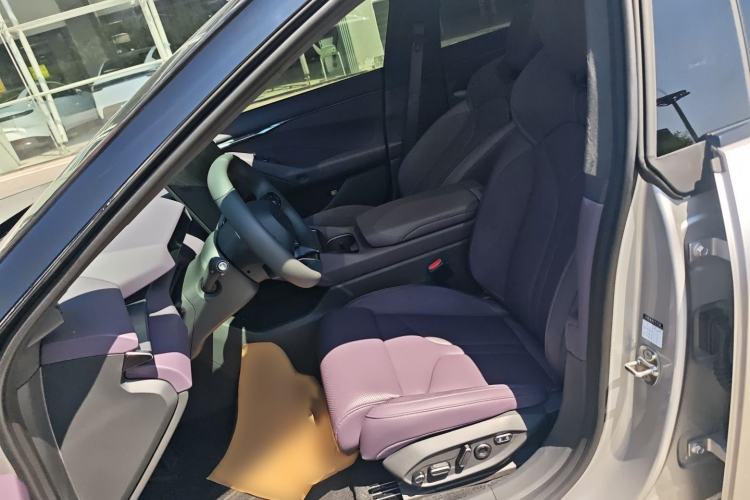 Used XPeng P7 2025 Model—820 Ultra Long Range Ultra Left Front Seat