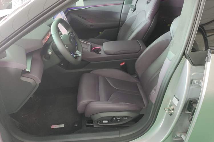 Used XPeng P7 2025 Model—702 Long Range Ultra Left Front Seat