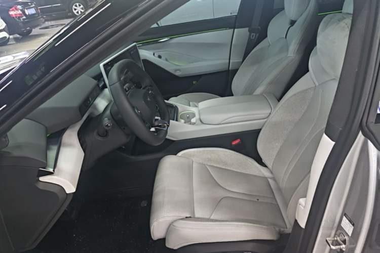 Used XPeng P7 2025 Model—702 Long Range Ultra Left Front Seat