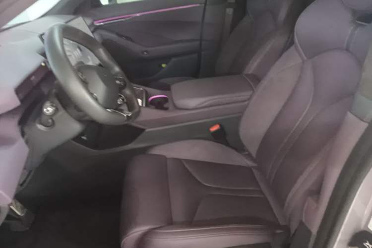 Used XPeng P7 2025 Model—702 Long Range Ultra Left Front Seat