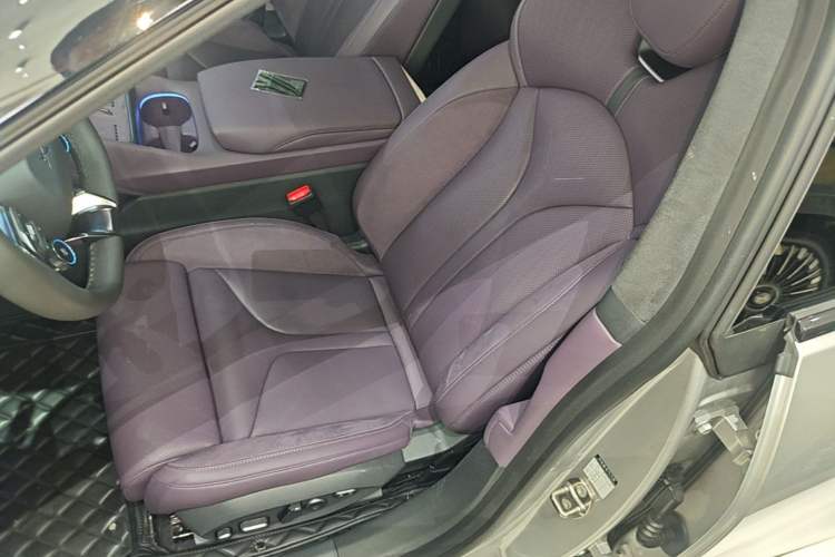 Used XPeng P7 2025 Model—820 Ultra Long Range Ultra Left Front Seat