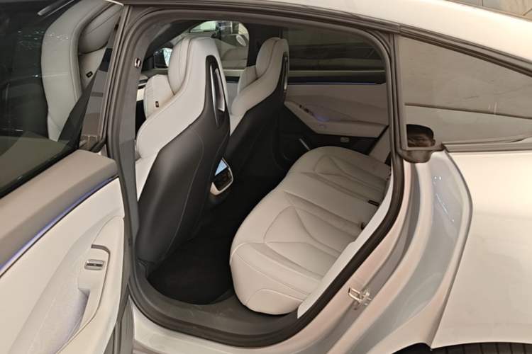 Used XPeng P7 2025 Model—702 Long Range Ultra Left Rear Seat