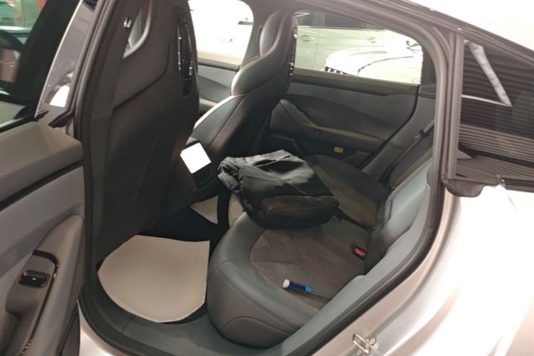 Used XPeng P7 2025 Model—750 All-Wheel-Drive Pengyi Ultra Left Rear Seat