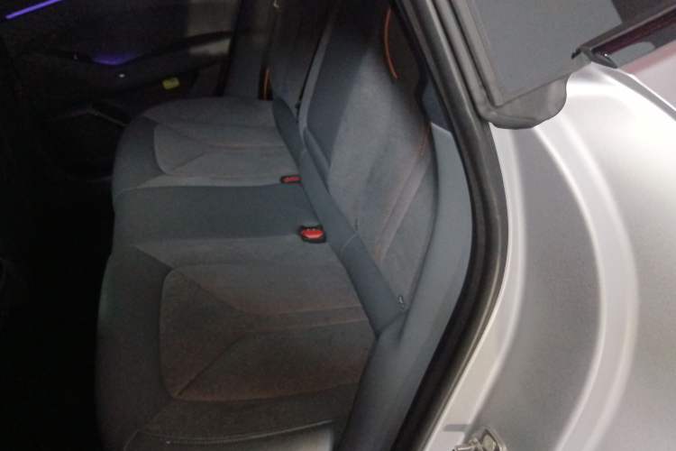 Used XPeng P7 2025 Model—750 All-Wheel-Drive Pengyi Ultra Left Rear Seat