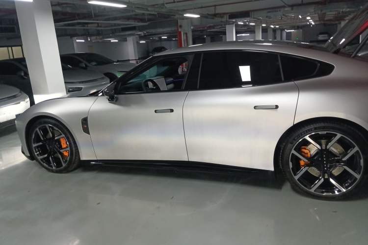 Used XPeng P7 2025 Model—750 All-Wheel-Drive Pengyi Ultra Left Side