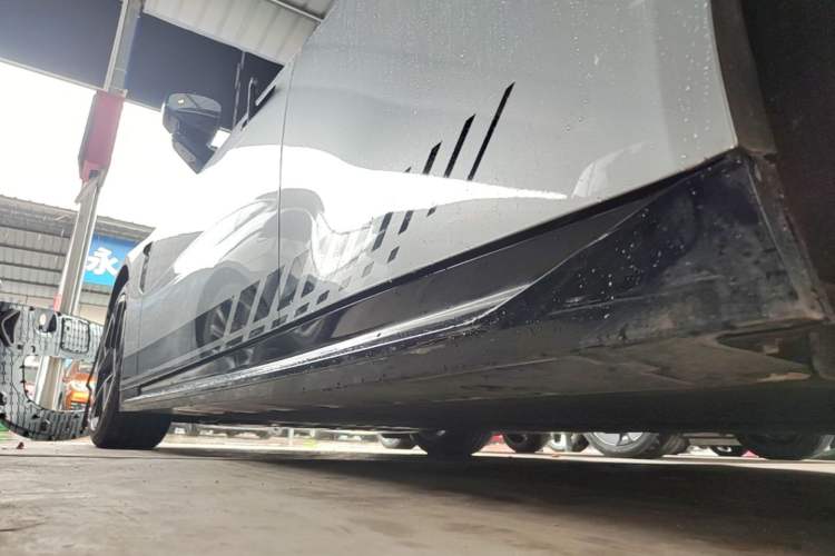 Used XPeng P7 2025 Model—702 Long Range Ultra Left Side Sill