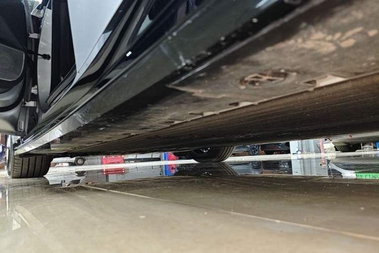 Used XPeng P7 2025 Model—702 Long Range Ultra Left Side Sill