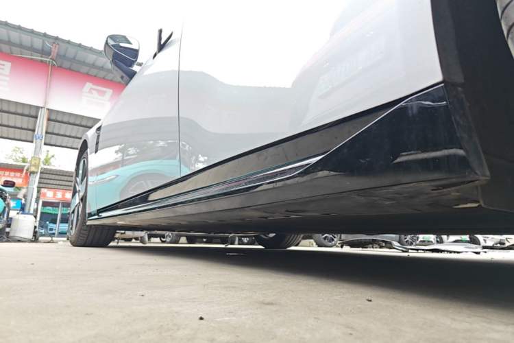 Used XPeng P7 2025 Model—702 Long Range Ultra Left Side Sill