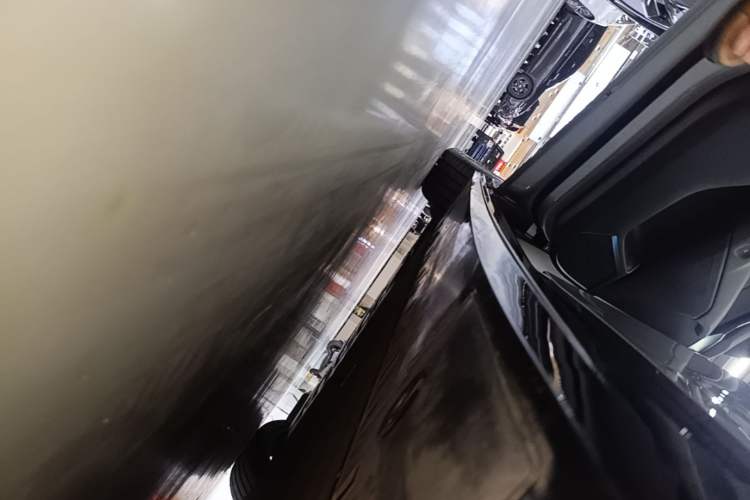 Used XPeng P7 2025 Model—820 Ultra Long Range Ultra Left Side Sill