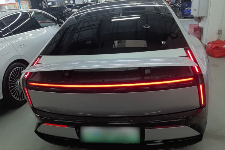 Used XPeng P7 2025 Model—750 All-Wheel-Drive High-Performance Ultra Rear