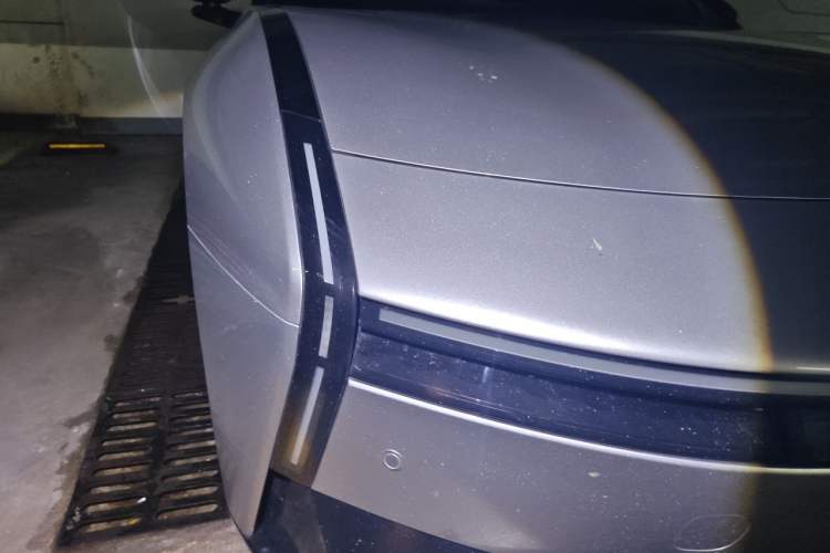 Used XPeng P7 2025 Model—702 Long Range Ultra Right Front Headlight