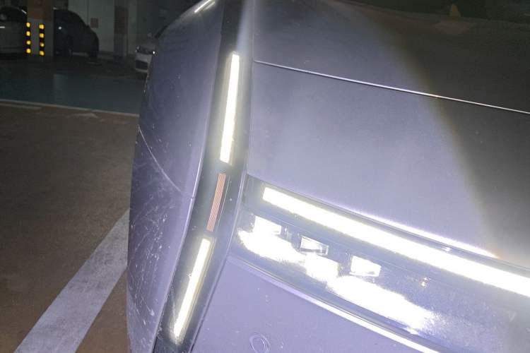 Used XPeng P7 2025 Model—702 Long Range Ultra Right Front Headlight