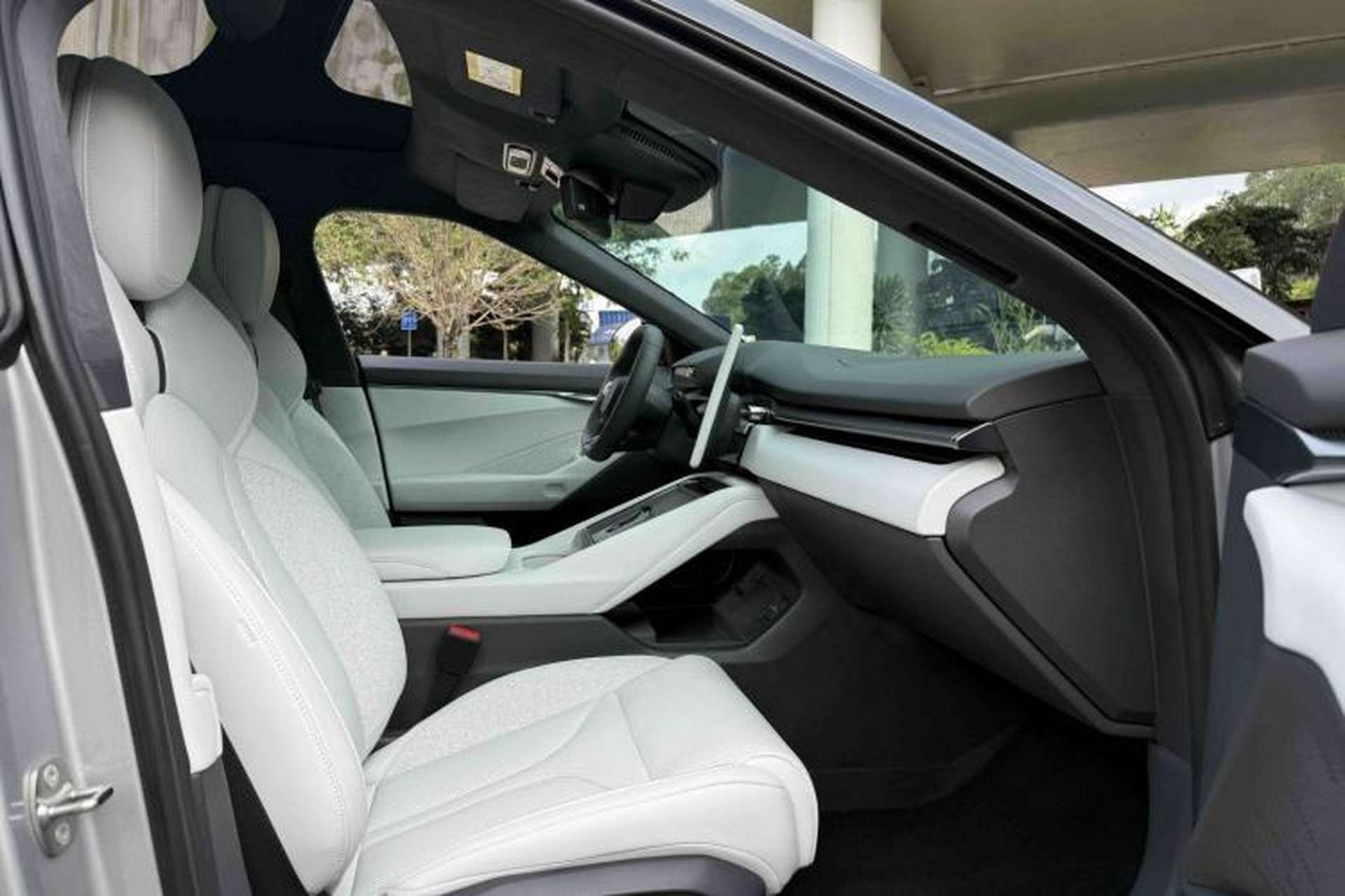 Used XPeng P7 2025 Model—820 Ultra Long Range Ultra Right Front Seat