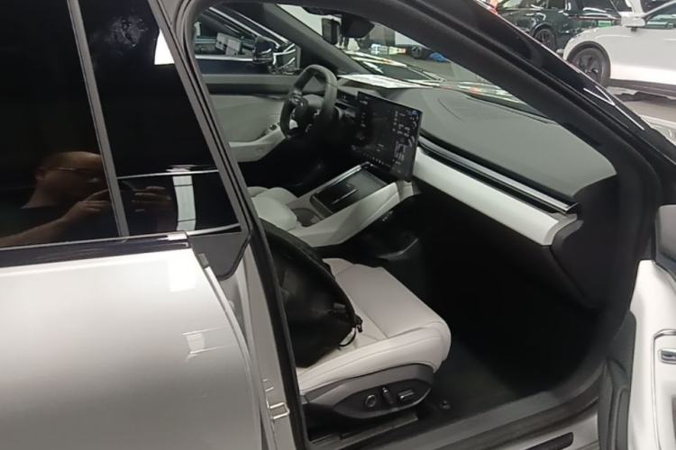 Used XPeng P7 2025 Model—702 Long Range Ultra Right Front Seat