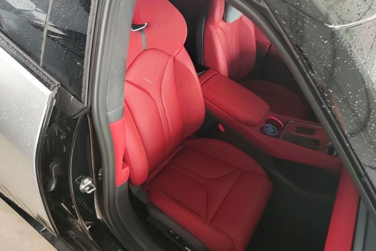 Used XPeng P7 2025 Model—702 Long Range Ultra Right Front Seat
