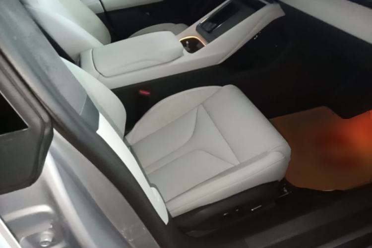 Used XPeng P7 2025 Model 702 Max Right Front Seat