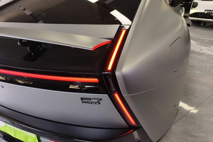 Used XPeng P7 2025 Model—750 All-Wheel-Drive Pengyi Ultra Right Rear Taillight