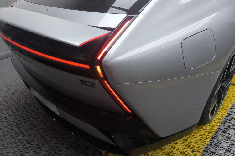 Used XPeng P7 2025 Model—820 Ultra Long Range Ultra Right Rear Taillight