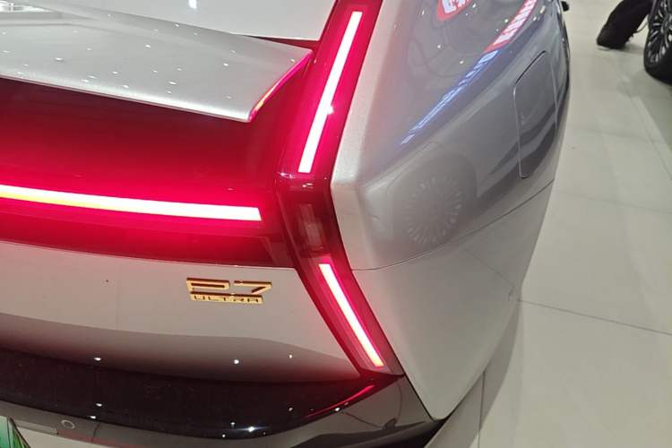 Used XPeng P7 2025 Model—820 Ultra Long Range Ultra Right Rear Taillight