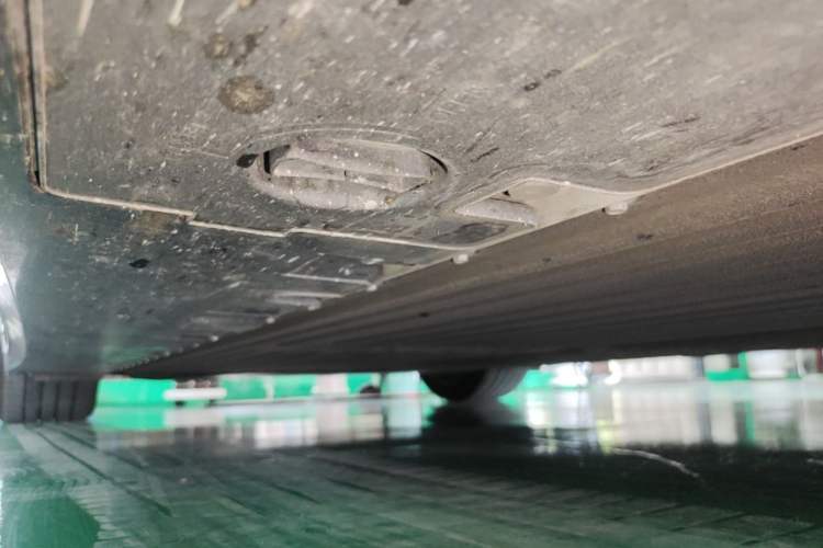 Used XPeng P7 2025 Model—702 Long Range Ultra Right Side Sill