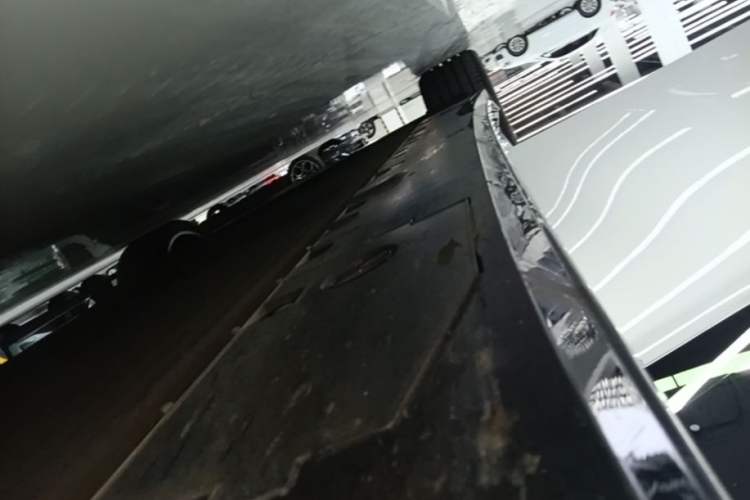 Used XPeng P7 2025 Model 702 Max Right Side Sill