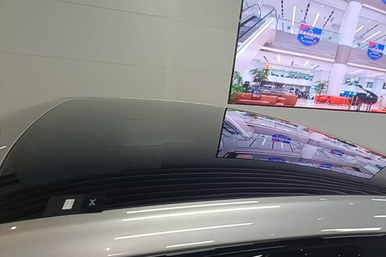 Used XPeng P7 2025 Model—820 Ultra Long Range Ultra Roof