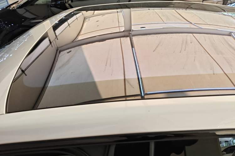 Used XPeng P7 2025 Model—702 Long Range Ultra Roof