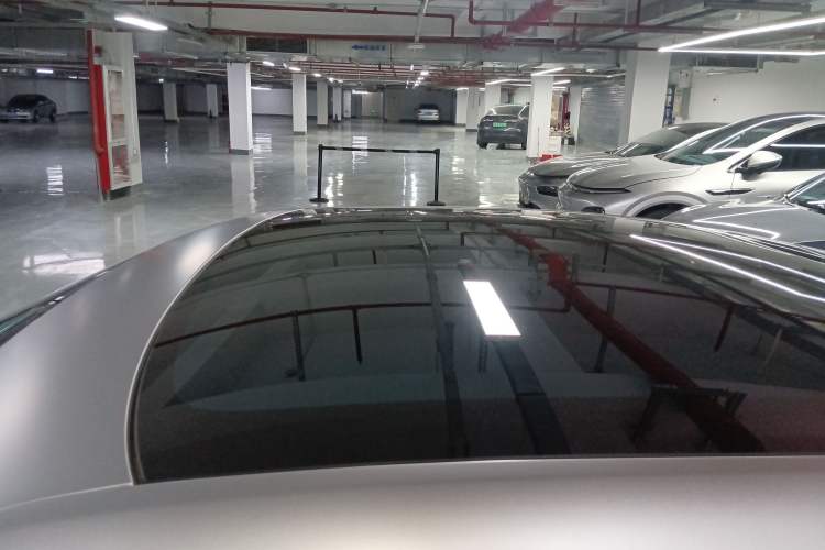 Used XPeng P7 2025 Model—750 All-Wheel-Drive Pengyi Ultra Roof
