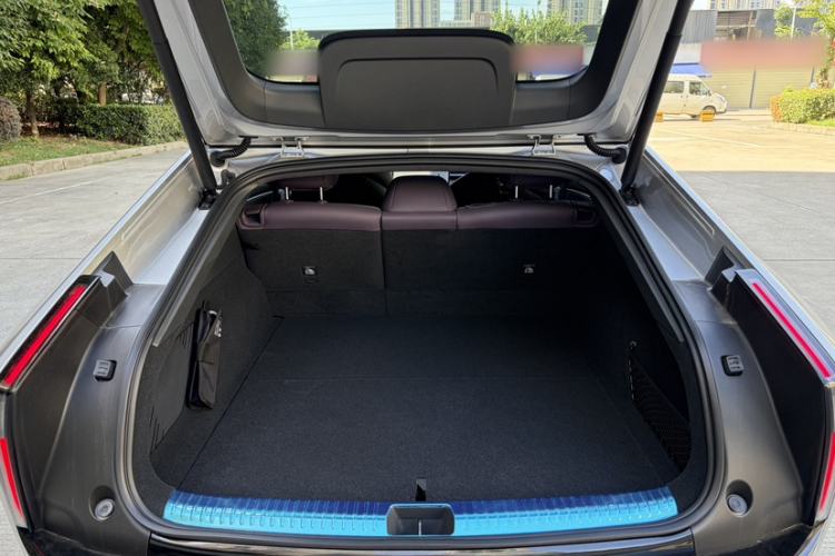 Used XPeng P7 2025 Model 702 Max Roof