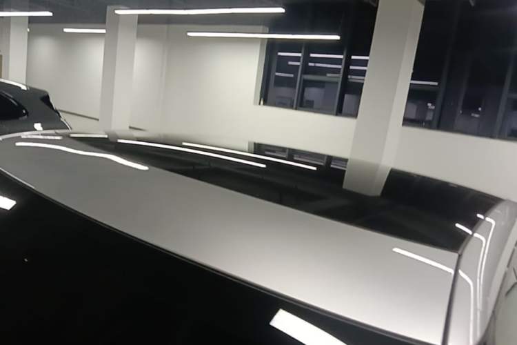 Used XPeng P7 2025 Model—702 Long Range Ultra Roof