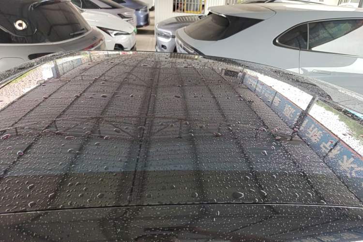 Used XPeng P7 2025 Model—702 Long Range Ultra Roof