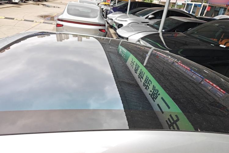 Used XPeng P7 2025 Model—702 Long Range Ultra Roof