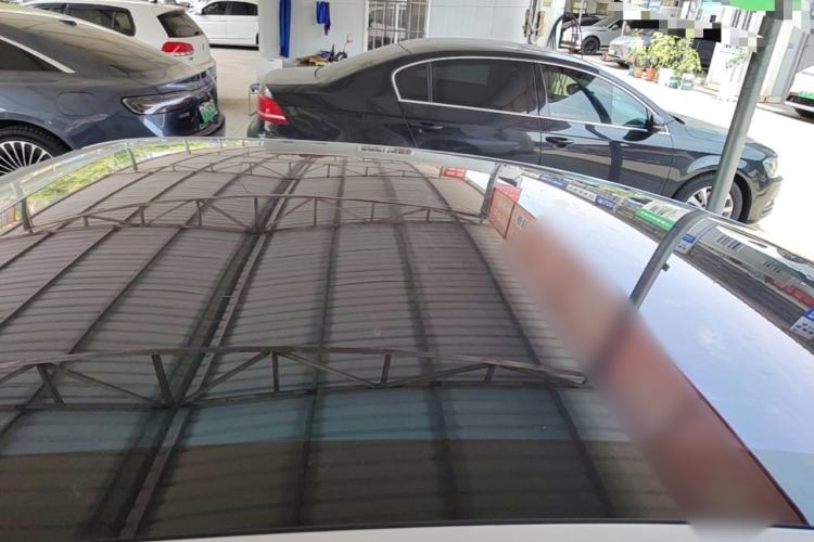 Used XPeng P7 2025 Model—702 Long Range Ultra Roof