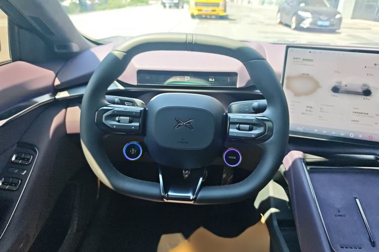 Used XPeng P7 2025 Model—820 Ultra Long Range Ultra Steering Wheel