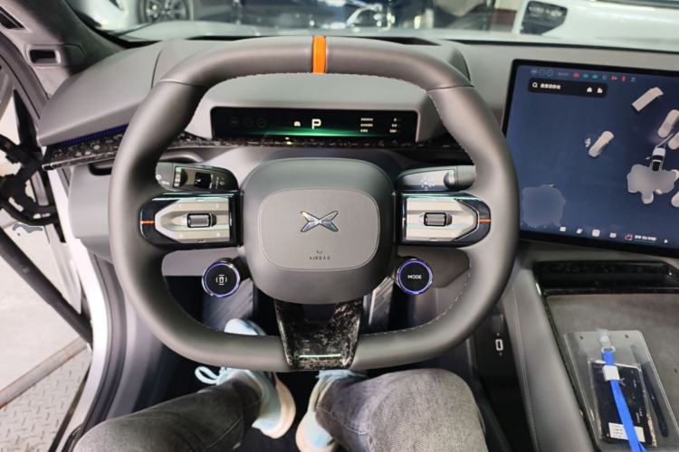 Used XPeng P7 2025 Model—750 All-Wheel-Drive Pengyi Ultra Steering Wheel