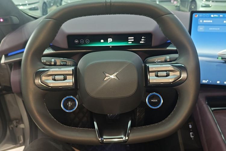 Used XPeng P7 2025 Model—820 Ultra Long Range Ultra Steering Wheel