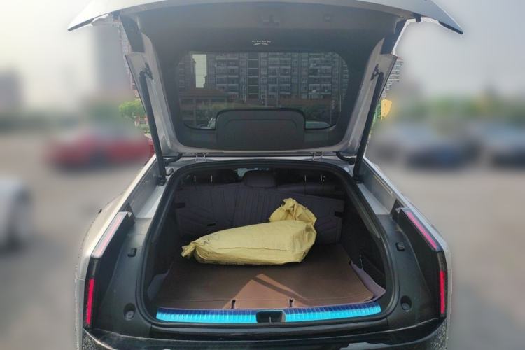 Used XPeng P7 2025 Model—820 Ultra Long Range Ultra Trunk