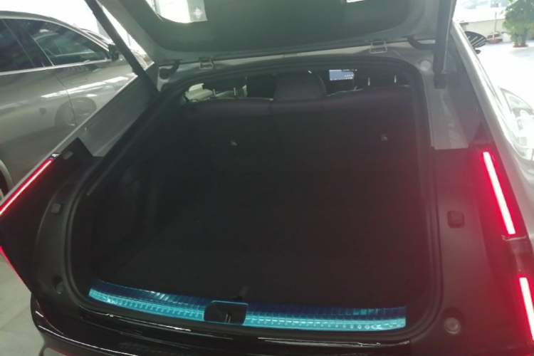 Used XPeng P7 2025 Model 702 Max Trunk