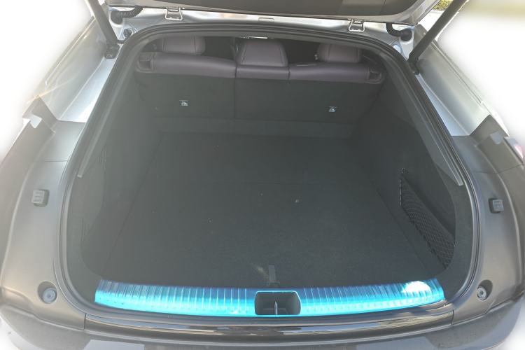 Used XPeng P7 2025 Model—750 All-Wheel-Drive High-Performance Ultra Trunk