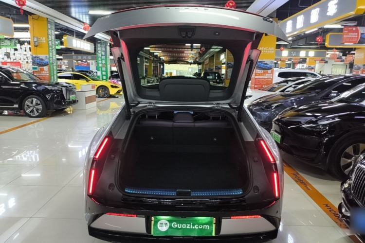 Used XPeng P7 2025 Model—702 Long Range Ultra Trunk