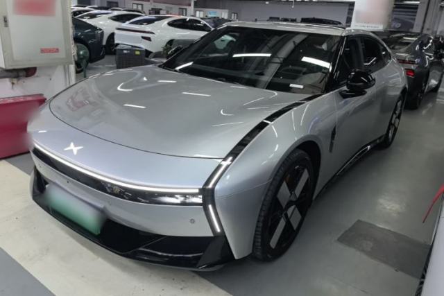 Used XPeng P7 2025 Model—750 All-Wheel-Drive High-Performance Ultra