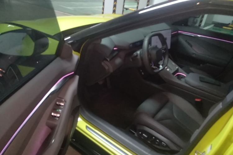 Used XPeng P7 2025 Model—820 Ultra Long Range Ultra Driver Seat
