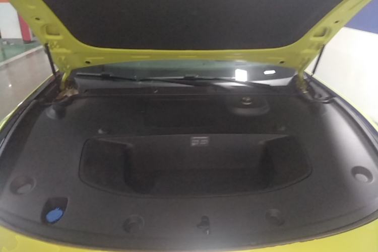 Used XPeng P7 2025 Model—820 Ultra Long Range Ultra Engine Bay