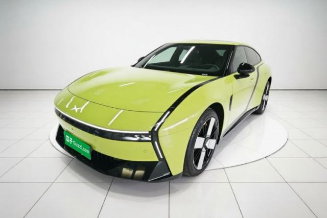 Used XPeng P7 2025 Model—750 All-Wheel-Drive High-Performance Ultra