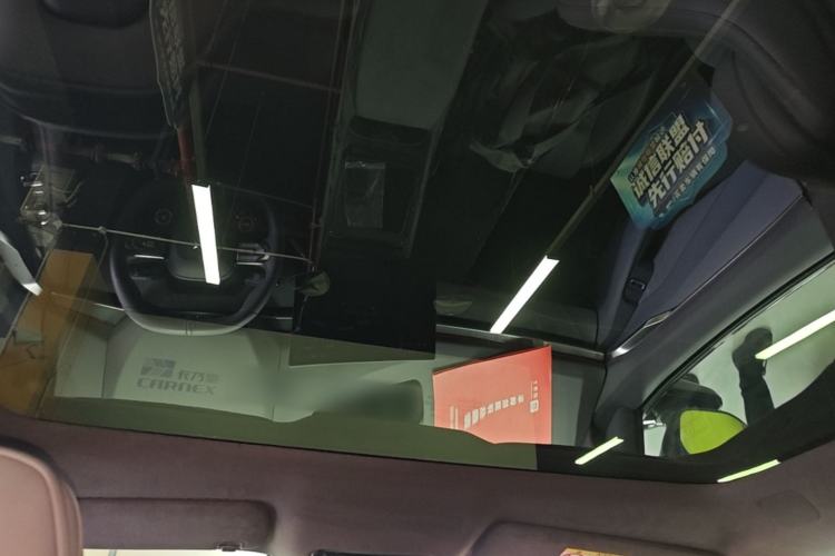 Used XPeng P7 2025 Model—750 All-Wheel-Drive High-Performance Ultra Headliner