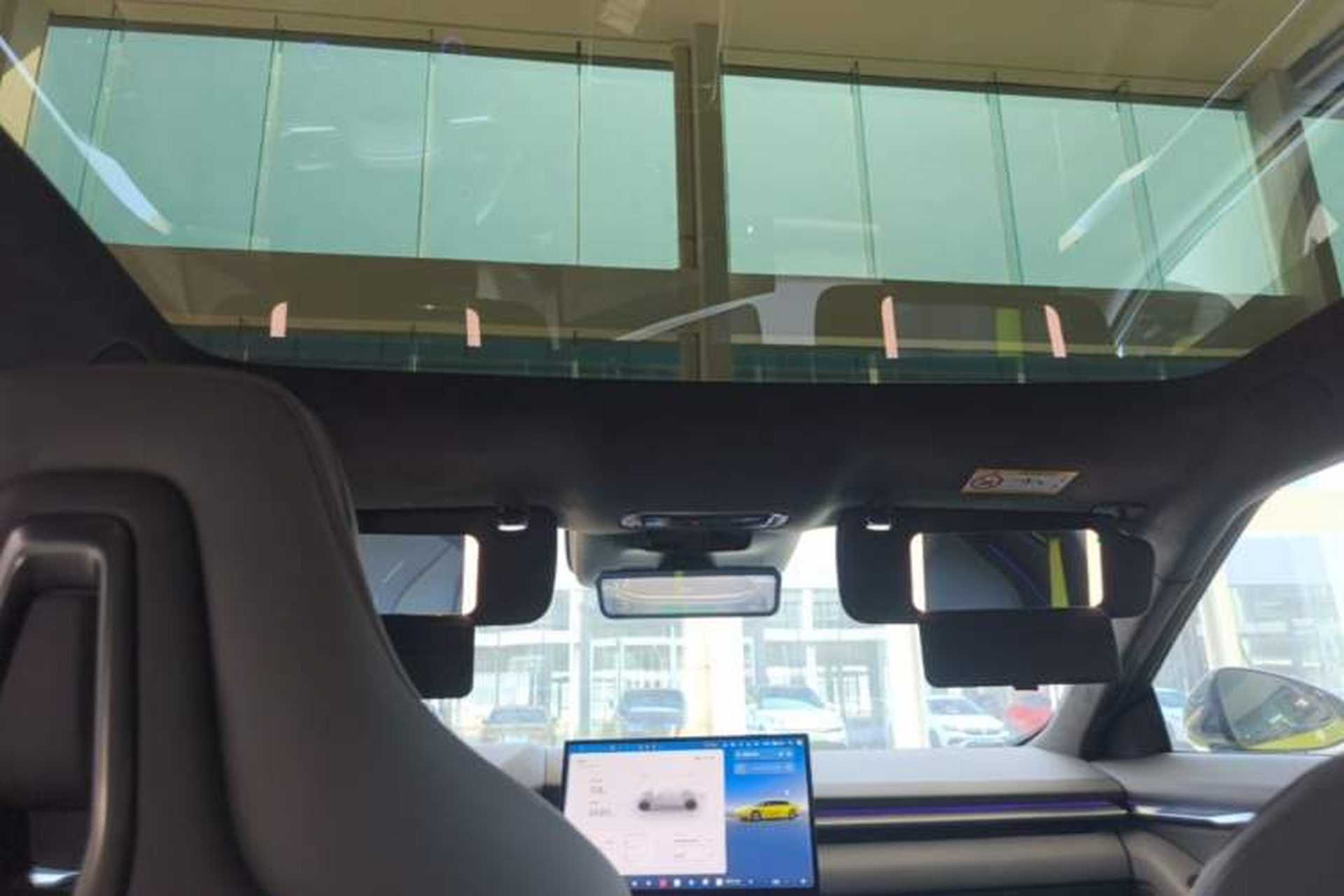 Used XPeng P7 2025 Model—750 All-Wheel-Drive High-Performance Ultra Headliner