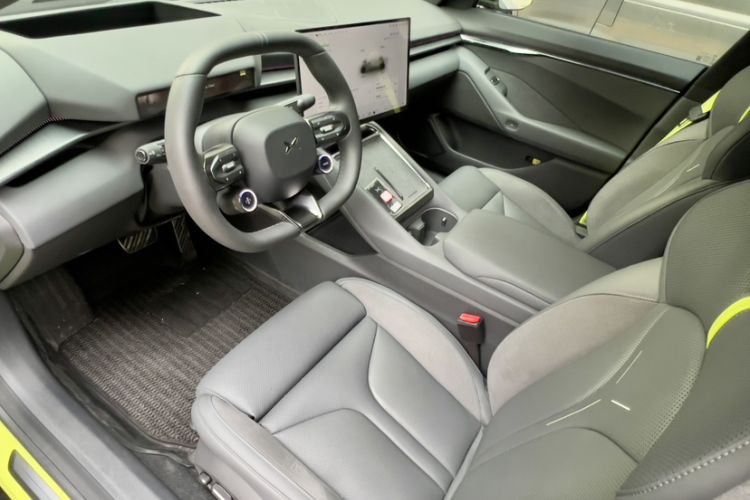 Used XPeng P7 2025 Model—820 Ultra Long Range Ultra Interior 1