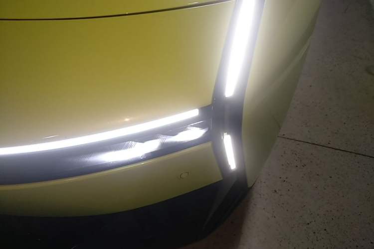 Used XPeng P7 2025 Model—820 Ultra Long Range Ultra Left Front Headlight