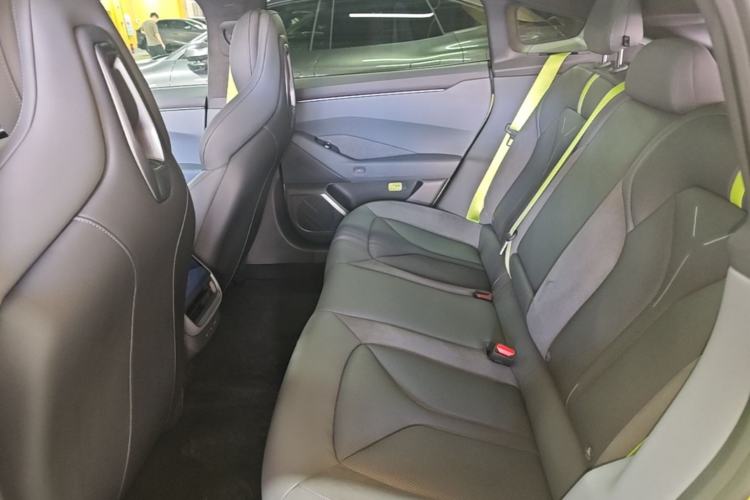 Used XPeng P7 2025 Model—750 All-Wheel-Drive High-Performance Ultra Left Rear Seat