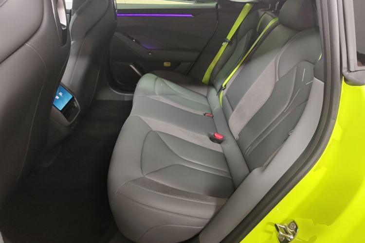 Used XPeng P7 2025 Model—750 All-Wheel-Drive High-Performance Ultra Left Rear Seat